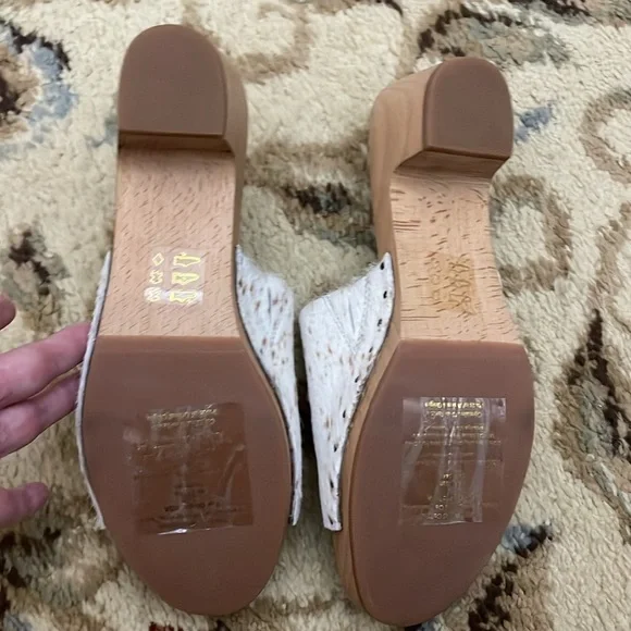 Madewell Evelyn Slides, Cow Print - Picture 4 of 7